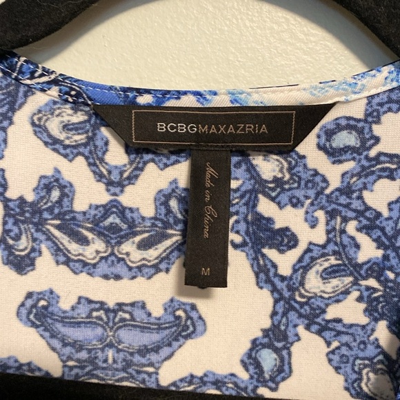 BCBGMaxAzria Adele Blue and White Long Sleeve wrap Dress - medium - Picture 3 of 8